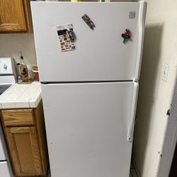 Kenmore Refrigerator 