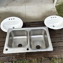 Kitchen & Bathroom Sinks