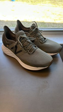 New Balance Men's Fresh Foam Roav Sneaker