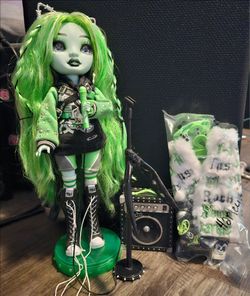 Shadow High - Harley Limestone Doll
