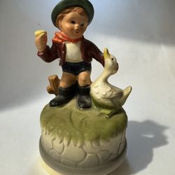 Vintage Artmark Japan Porcelain Music Box