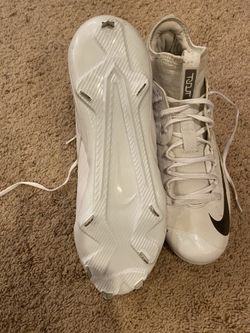 NIKE BOYS MIKE TROUT Cleats BNWT SIZE 5Y for Sale in Temecula, CA - OfferUp