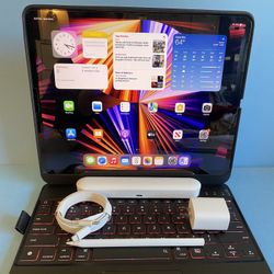 256GB Apple IPad Pro 12.9” 5th Generation (2021 Model / M1 chip / Liquid Retina XDR display) with keyboard case, Stylus pen & Accessories