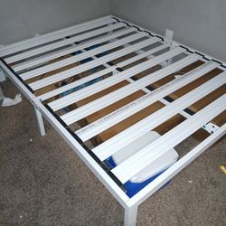 Full Size Bed Frame Great Condition