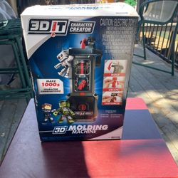 3-D it character, creator molding machine