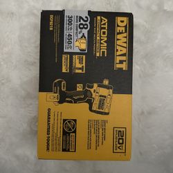 DEWALT ATOMIC 20V MAX* 1/2 in. Cordless Impact Wrench with Hog Ring Anvil (Tool Only) (DCF921B)