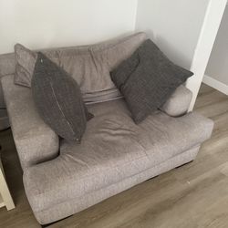 Oversized Chair 