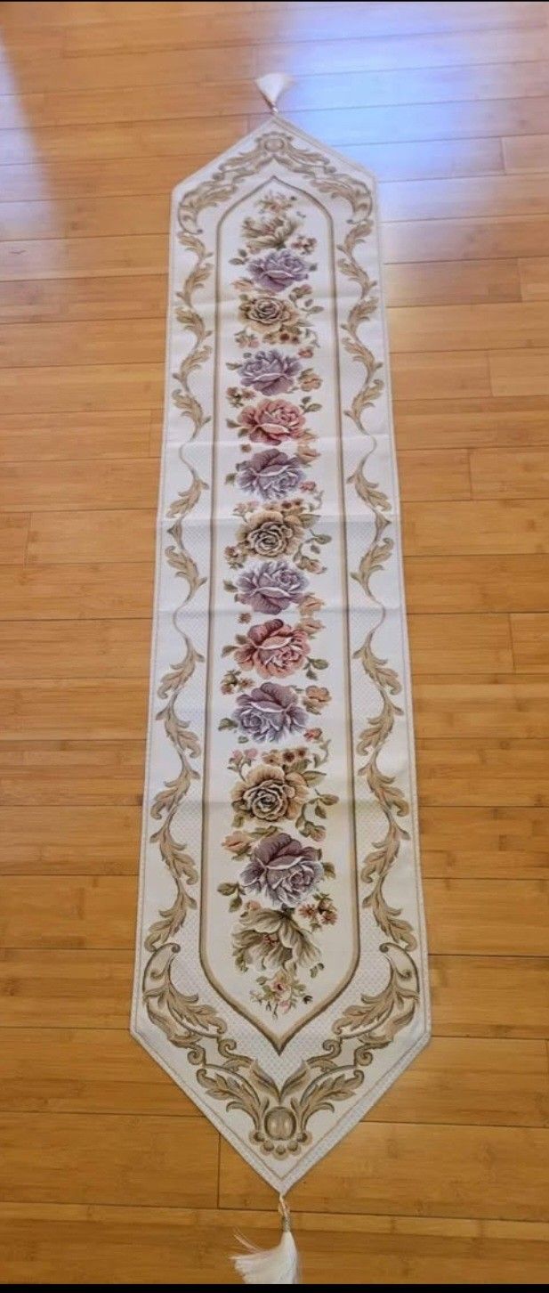 brand new Handmade  Runner 35x185