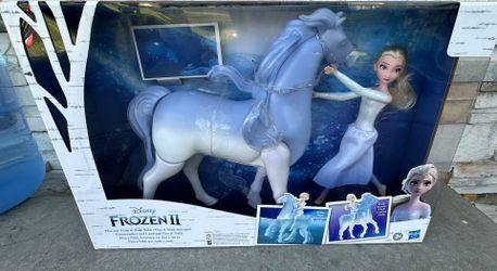 Frozen 2 Fashion Doll