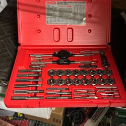 Magna 39 Pieces Tap And Die Set