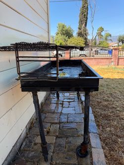 Long charcoal grill