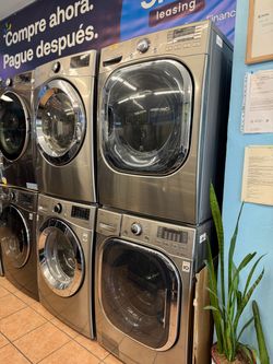LG Washer and Dryer Set Gas
