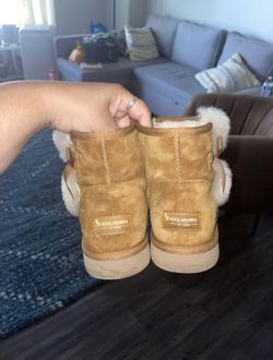 Koolaburra Victoria Mini Size 8