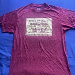 Levi’s T-shirt