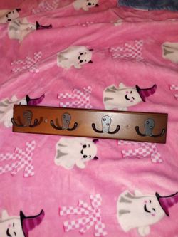 Coat hook rack