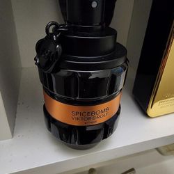 Viktor&Rolf  Spicebomb Extreme perfume