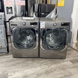 LG - JUMBO 5.2 CUBIC FT. XL WASHER AND 9.0 CUBIC FT. GAS DRYER LAUNDRY PAIR ⚡️