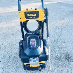 Dewalt 3100psi New Power Washer With Honda Engine Never Used 