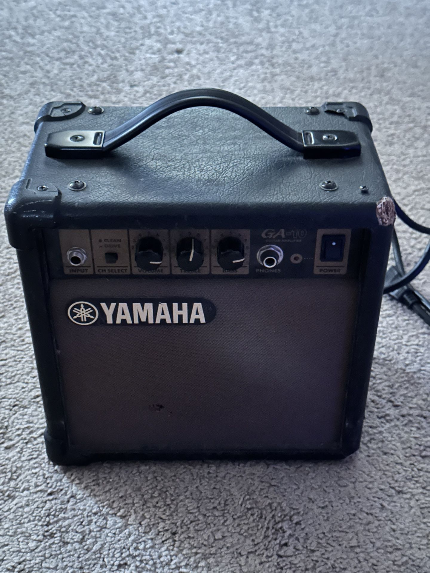 Guitar Amplifier GA-10