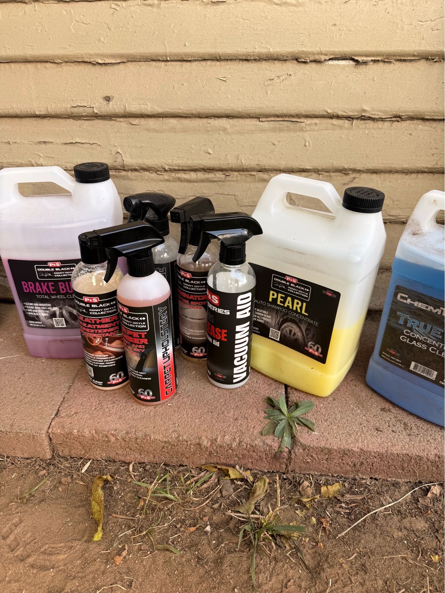 Detailing chemicals