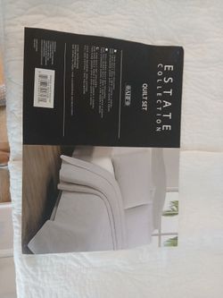 King Set Shell Stitching Lightweight Quilt Embroidered