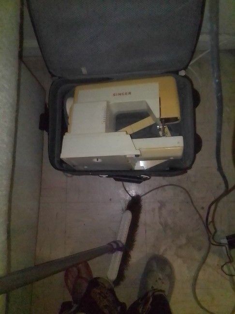 Vintage Sewing Machine