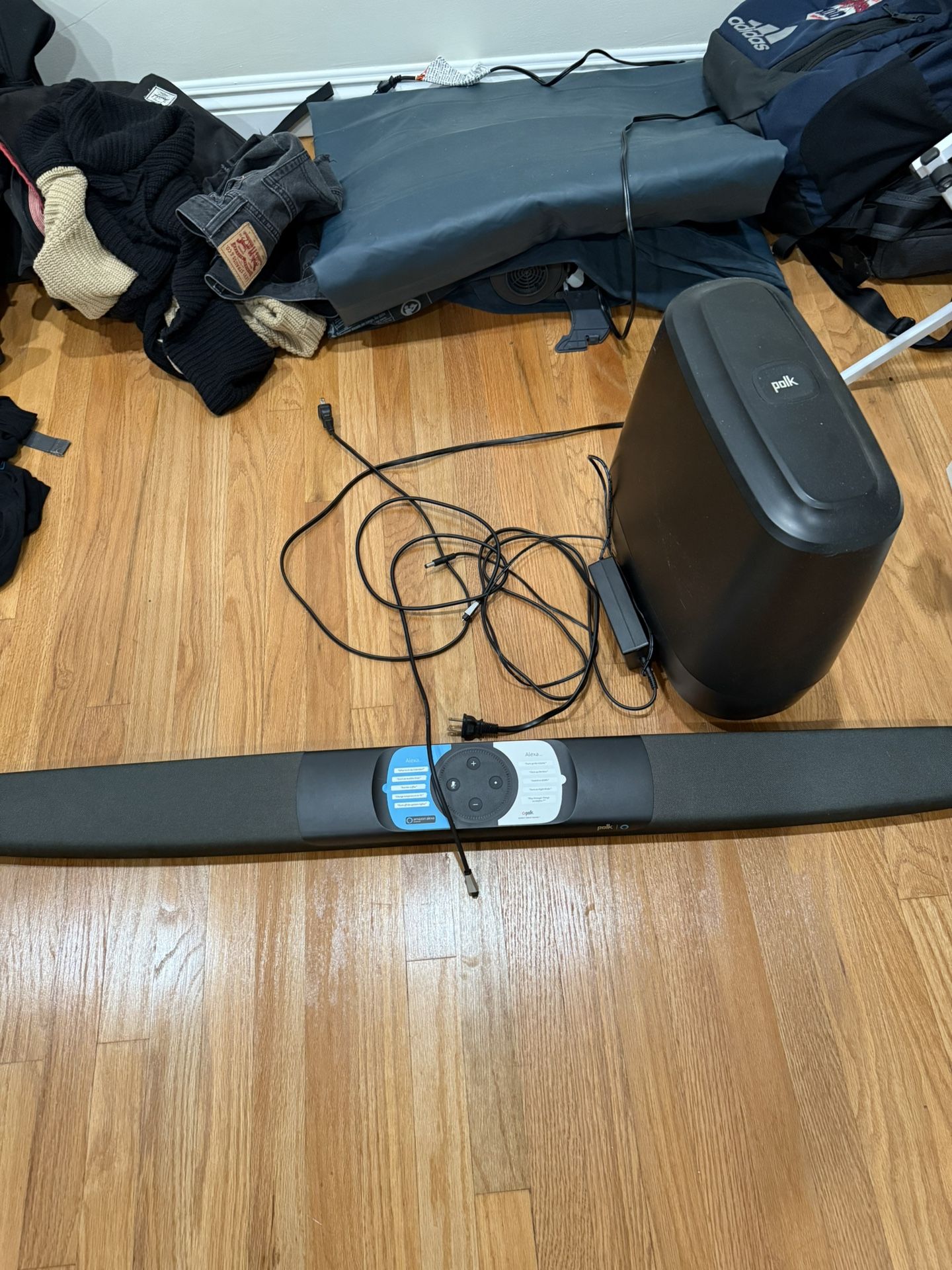 Soundbar System Bundle Polk Subwoofer 