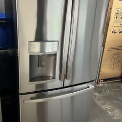 NEW OPEN BOX GE FRENCH STYLE STAINLESS STEEL REFRIGERATOR 