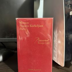 Baccarat rouge 540 Unisex cologne / perfume