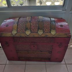 Vintage Steamer Trunk