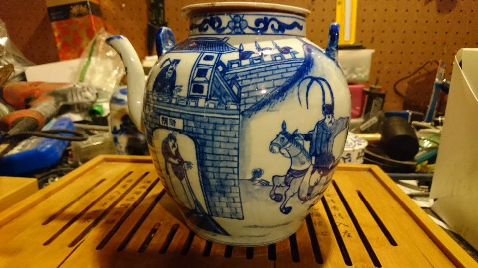 Large Antique Chinese Porcelain Teapot