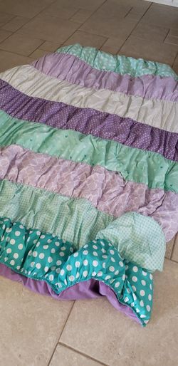 Twin bed comforter