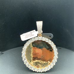 10k Gold With Diamond Picture Pendant 