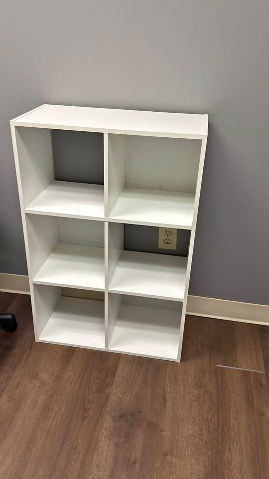 11" White 6-Cube Bookshelf Storage Organizer