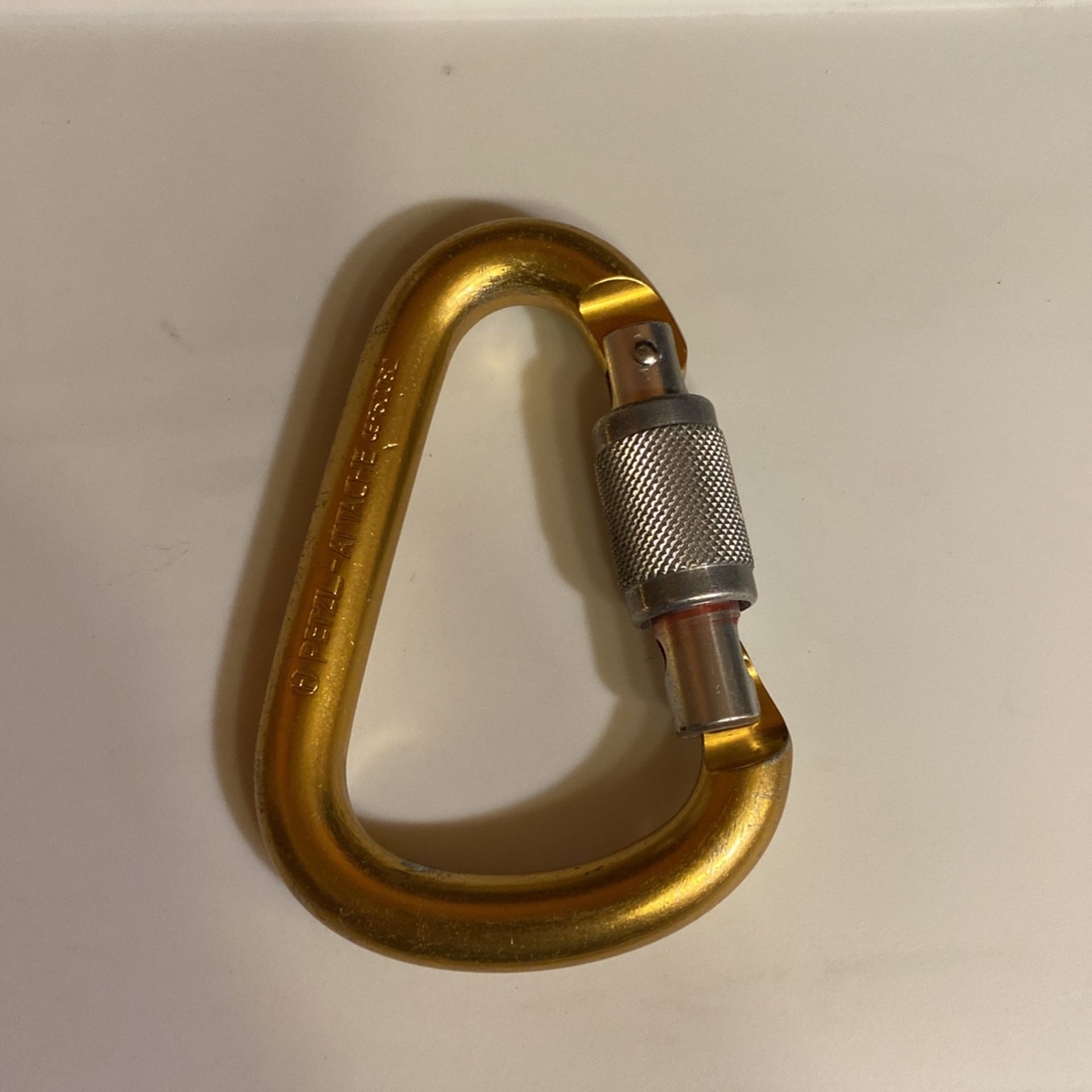 Pretzl attaché Carabiner