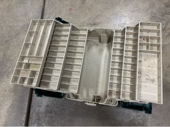 Large Plano tackle box