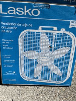 Lasko white 20” box fan with handle in box