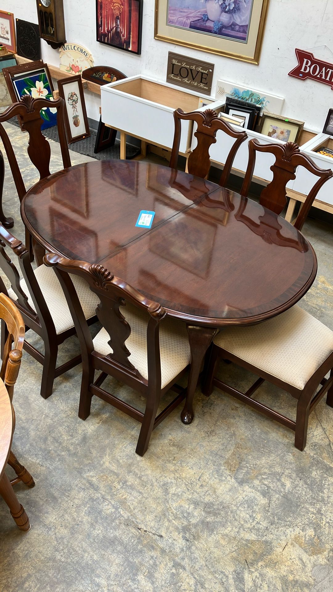 Dinning Table And 6 Chairs