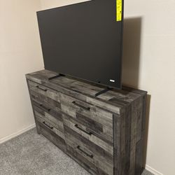 Queen Ashley Furniture 