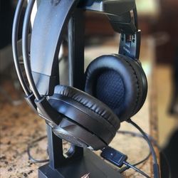 Somic G951 Gaming Headset W/Stand USED