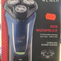 REMINGTON R4 Style Series Rotary Electric Shaver for Men, Cordless, Rechargeable, Graphite Blades