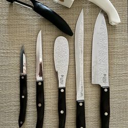 CUTCO knife and accessories set