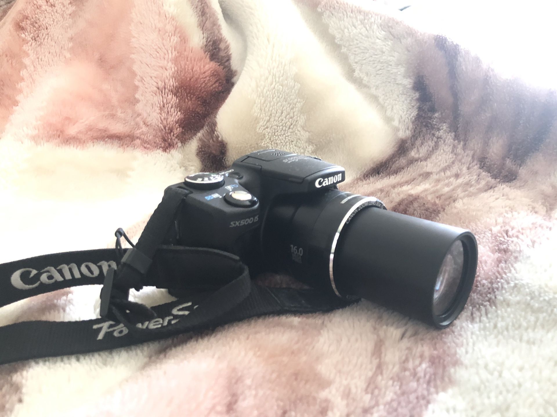 Canon SX500 IS PowerShot 30X zoom Camera