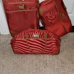 Jessica Simpson Luggage Set