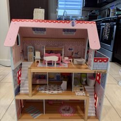 Doll House 