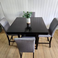 Pub Table Dining Set With 4 Clean Chairs