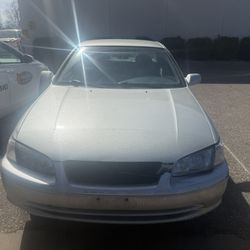 2000 Toyota Camry