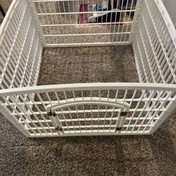 New Puppy or small dog Play Pen Or Sleep Pen 