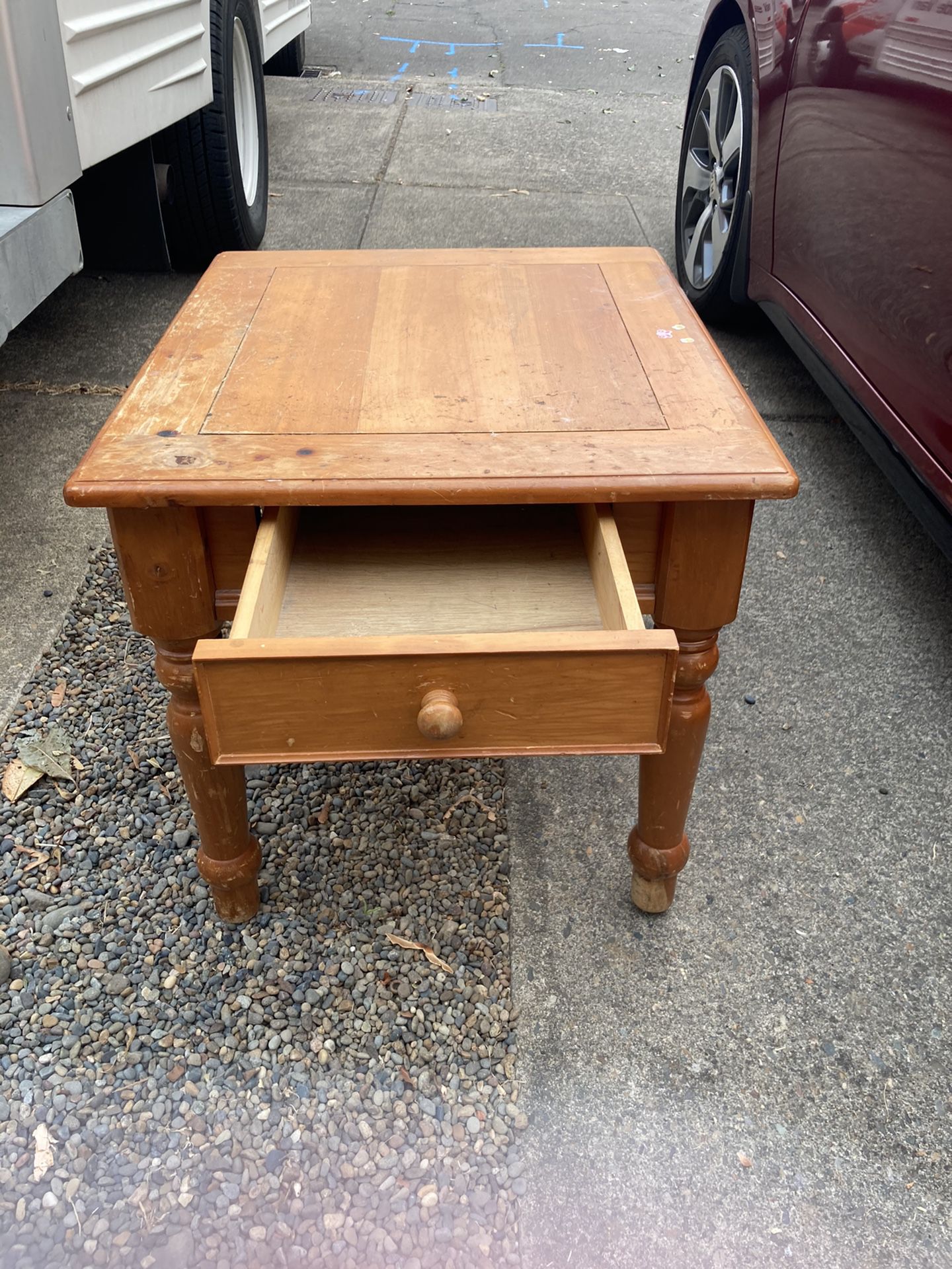 Sturdy Side Table w/ Drawer