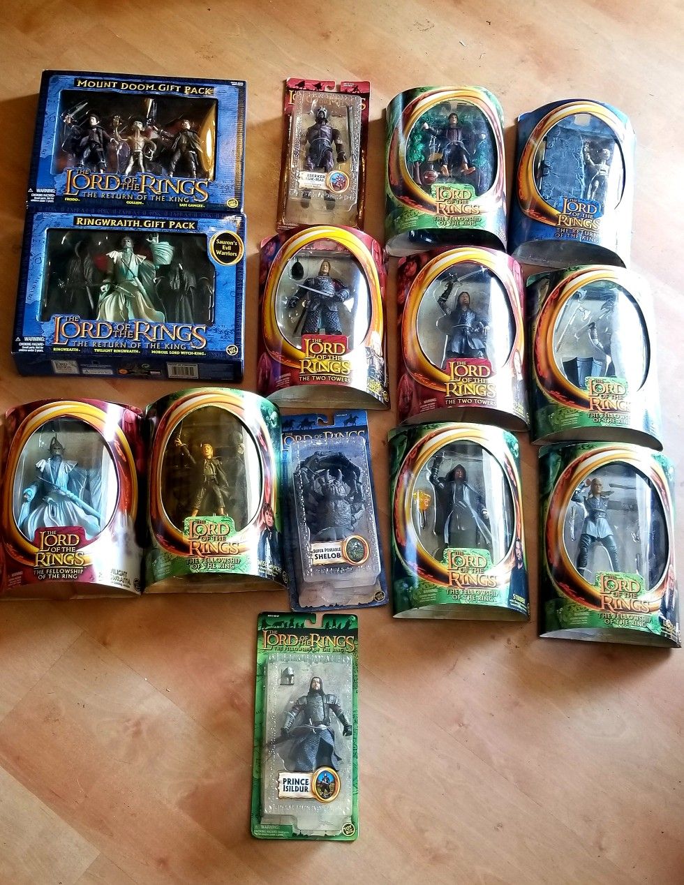 Large Lord of The Rings Action Figure Lot Collection!